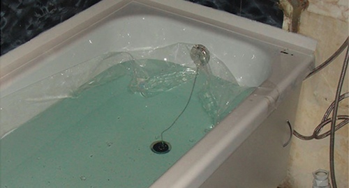 Установкой акрилового вкладыша | Рощино